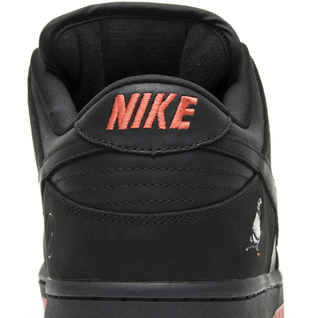 NIKE SB DUNK LOW PRO ‘BLACK PIGEON’